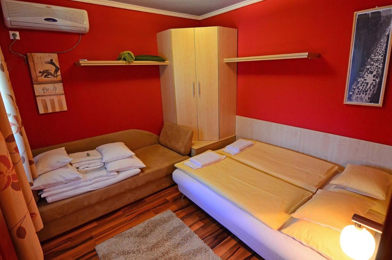 Medora Park - Bagolyvar Apartmanhaz Гардонь Екстер'єр фото